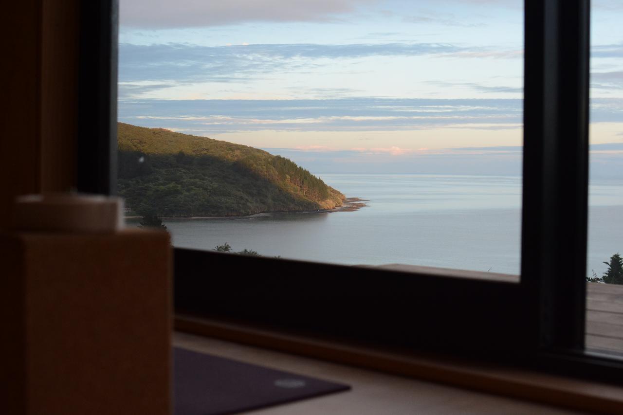 The Huts Bed and Breakfast Ahipara Buitenkant foto